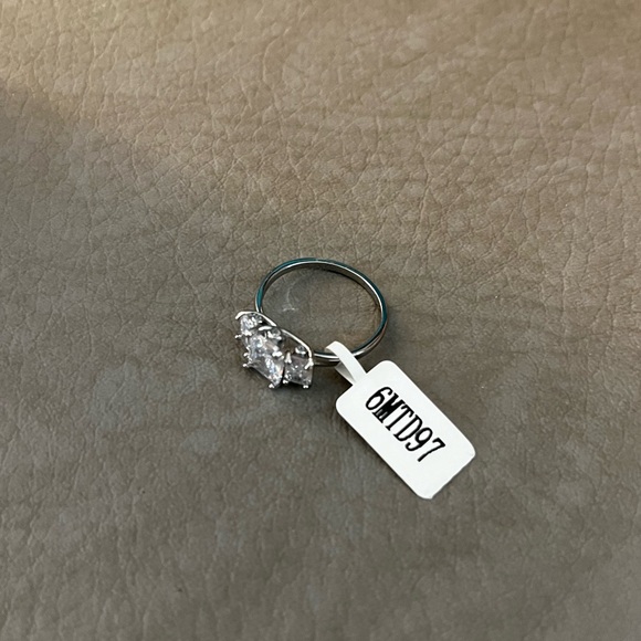 Charmed Aroma | Size 8 Ring - Picture 5 of 6